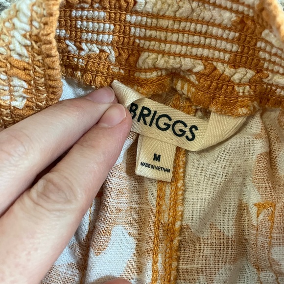 Briggs New York High Waist Orange Floral Shorts - Picture 3 of 3